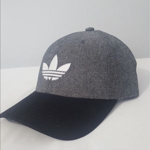 Adidas hat snapback
